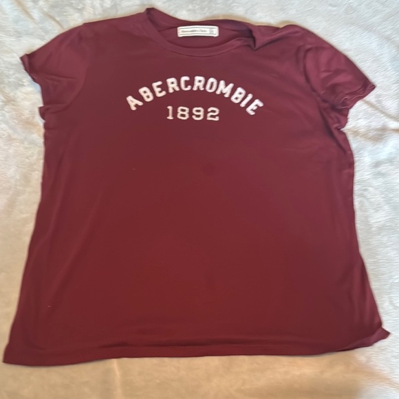 Abercrombie & Fitch Tops - Abercrombie & Fitch Red Short Sleeve T-Shirt
